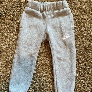 Toddler Boys Nike joggers.